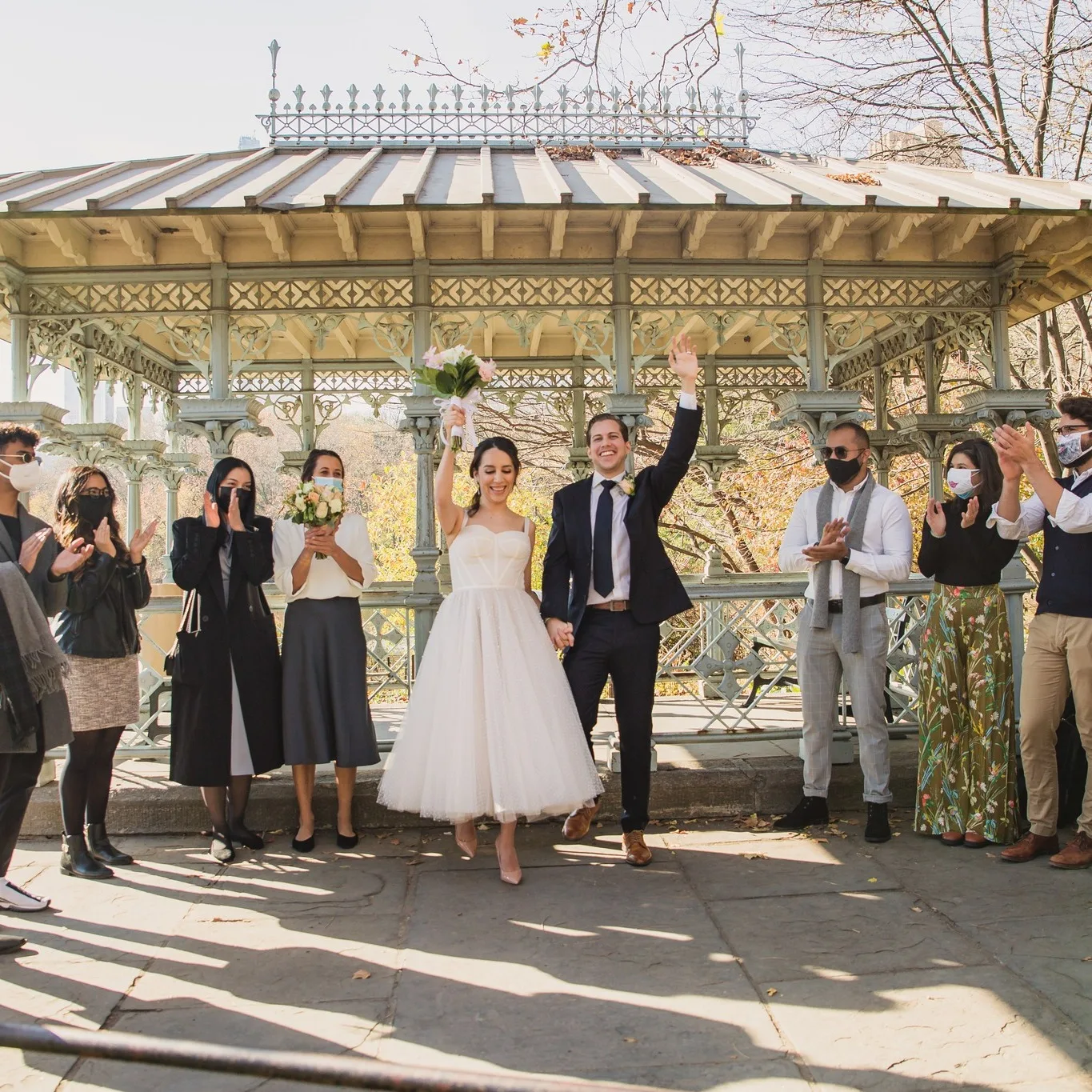 Alexandra Paez, oficiante y fundadora de Knot by the Sea Weddings